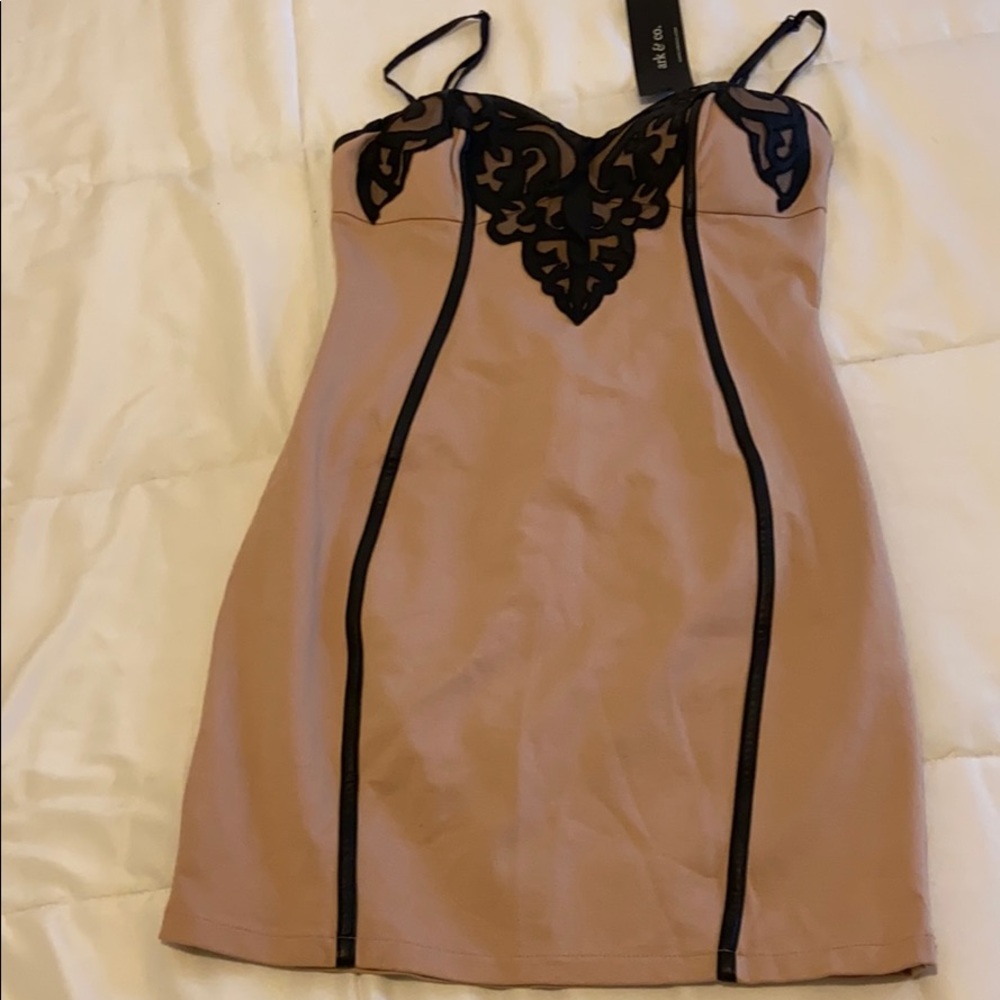 Dress - Picture 2 of 2